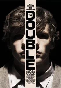 فیلم The Double 2013 1 MV5BMTExMzY5MjAwODZeQTJeQWpwZ15BbWU4MDg0NTcxNDAx. V1