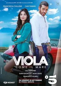سریال ترکی Viola come il mare 1 MV5BODU5N2IyM2MtZWQyNi00NTQzLWE0NmQtOTUzNWJkZDFjOWU5XkEyXkFqcGc@. SY600 SX400