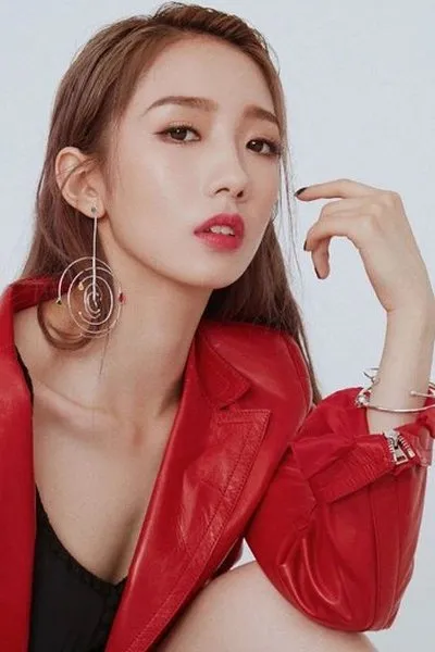 Li Qin
